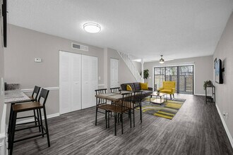 13915 Heritage Club Dr in Tampa, FL - Building Photo - Building Photo