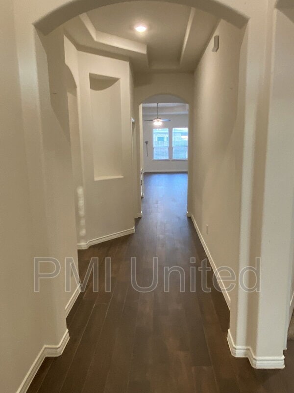 2920 Brady Starr Dr in Aubrey, TX - Building Photo - Building Photo