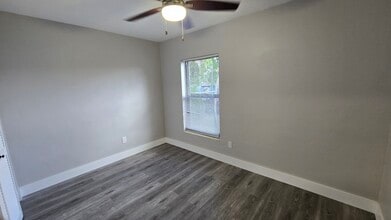 19438 NW 28th Pl in Miami Gardens, FL - Foto de edificio - Building Photo