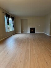 918 243rd Pl SE in Sammamish, WA - Building Photo - Building Photo