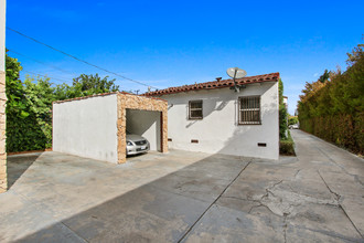 Mi Qunita Hacienda in Los Angeles, CA - Building Photo - Building Photo