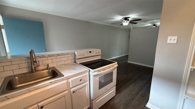 property at 1660 Richmond Ave.