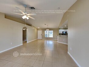 2217 NE 8th Pl in Cape Coral, FL - Foto de edificio - Building Photo