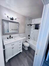 385 Vernon Dr, Unit #A in Upland, CA - Building Photo - Building Photo