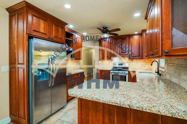 property at 1920 Fairhaven Blvd