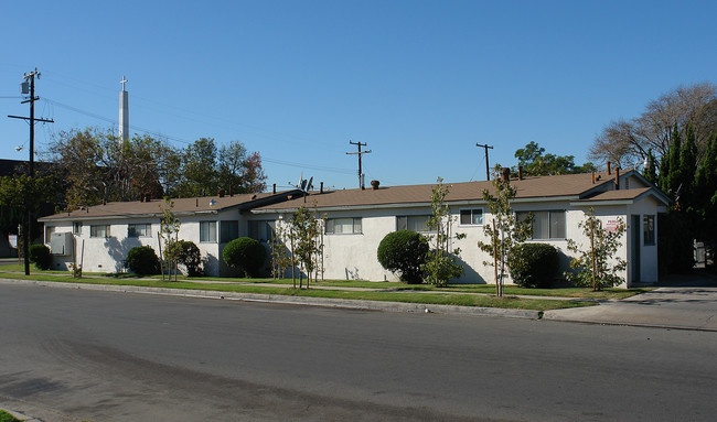 9811 Russell Ave in Garden Grove, CA - Building Photo - Building Photo