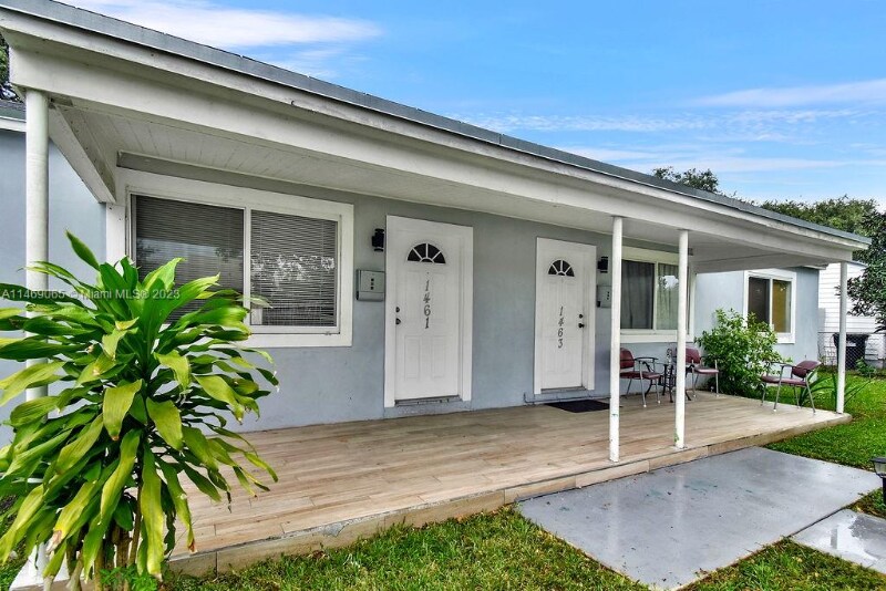1461 NE 131st St in North Miami, FL - Building Photo