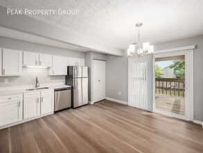 7950 Harmill Dr in Dublin, OH - Foto de edificio - Building Photo