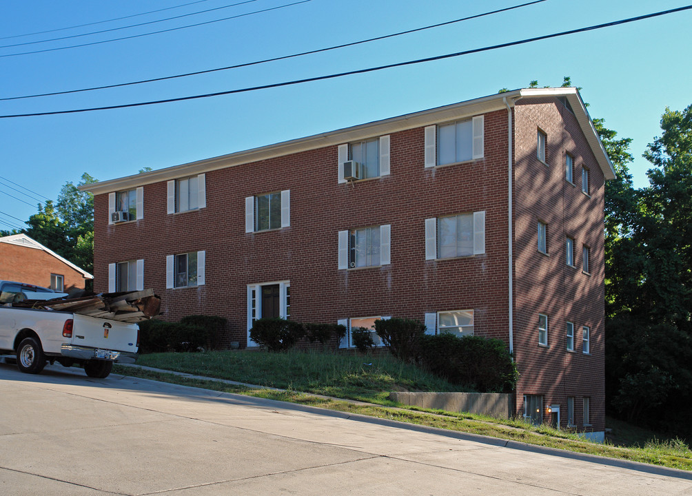 11 Bordeaux Dr in Newport, KY - Building Photo