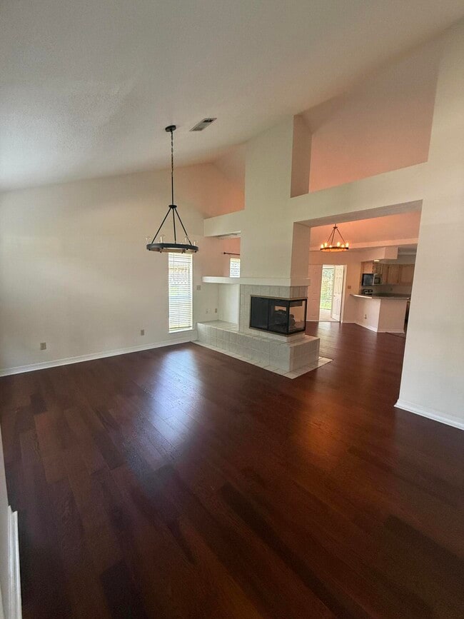1305 Ariel Ct in Fort Walton Beach, FL - Building Photo - Building Photo