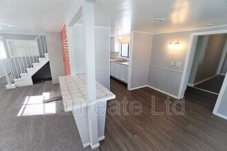 2235 Iris St in Lakewood, CO - Building Photo - Building Photo