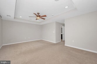 7 New Gate Ct in Falling Waters, WV - Building Photo - Building Photo