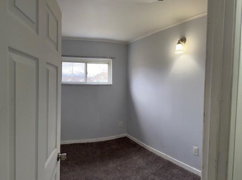 639 3rd St, Unit Unit A - 1st Floor in Clairton, PA - Foto de edificio