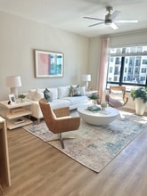 Marina Club Apartment homes in St. Petersburg, FL - Foto de edificio - Building Photo