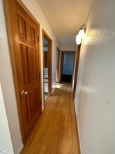 2068 Bridgewater Dr in Fairbanks, AK - Building Photo - Building Photo