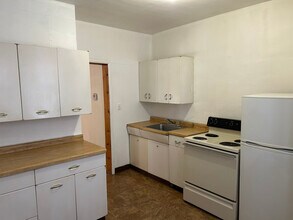 1221 10th Ave N in Fargo, ND - Building Photo - Building Photo