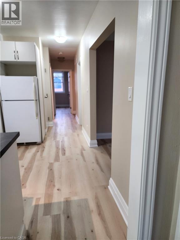 25 W 4th St in Hamilton, ON - Building Photo - Building Photo