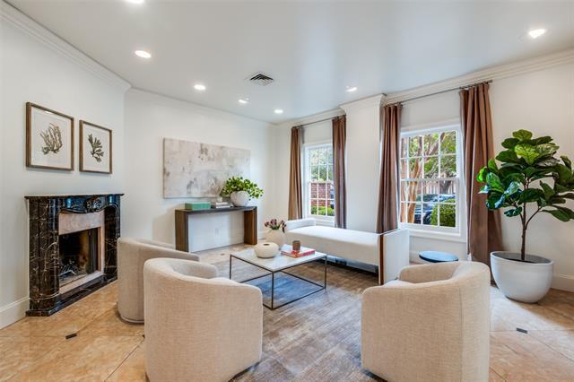 property at 3400 Shenandoah St