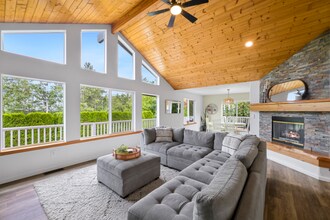 3783 Westhills Pl in Bellingham, WA - Building Photo - Building Photo