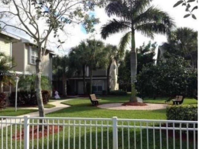 3630 NW 122nd Terrace in Sunrise, FL - Building Photo - Building Photo