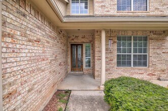 1612 Sunterro Dr in Austin, TX - Building Photo - Building Photo