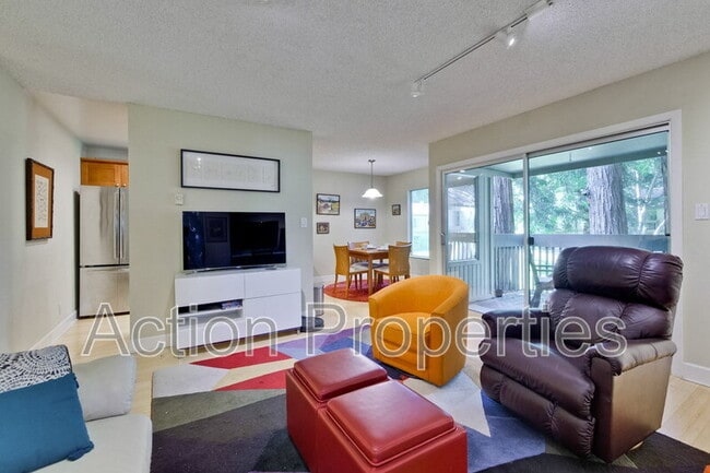 property at 505 Cypress Point Dr