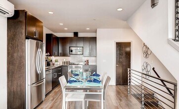 6705 Mary Ave NW in Seattle, WA - Building Photo - Building Photo