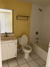 600 NW 32nd Pl-Unit -504 in Miami, FL - Building Photo - Building Photo