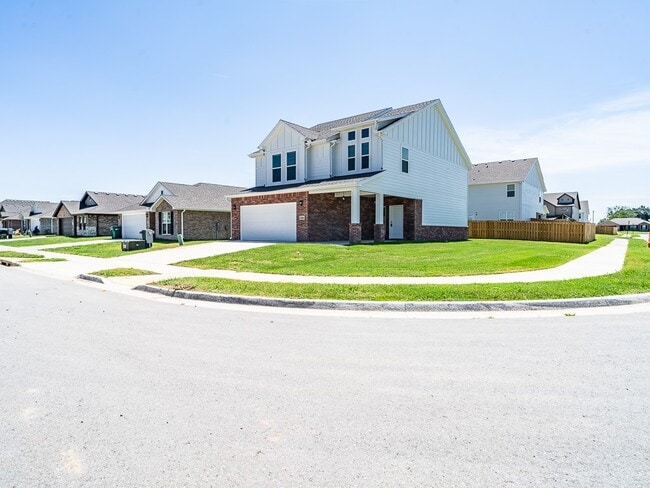 2161 Wildflower Dr in Centerton, AR - Building Photo - Building Photo