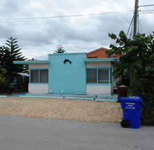 338 Walnut St in Hollywood, FL - Building Photo - Building Photo