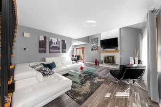 15513 Whitehall Ln in Orland Park, IL - Building Photo - Building Photo