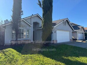 8450 Casablanca Way in Sacramento, CA - Building Photo - Building Photo