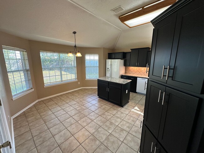 5605 Mandalay Dr in Killeen, TX - Building Photo - Building Photo