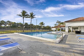 St. Andrews Palm Beach in West Palm Beach, FL - Building Photo - Building Photo