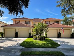 450 Robin Hood Cir-Unit -201 in Naples, FL - Building Photo