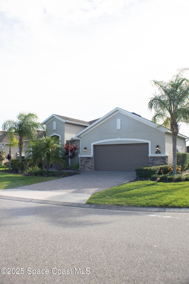 7518 Bluemink Ln in Melbourne, FL - Building Photo - Building Photo