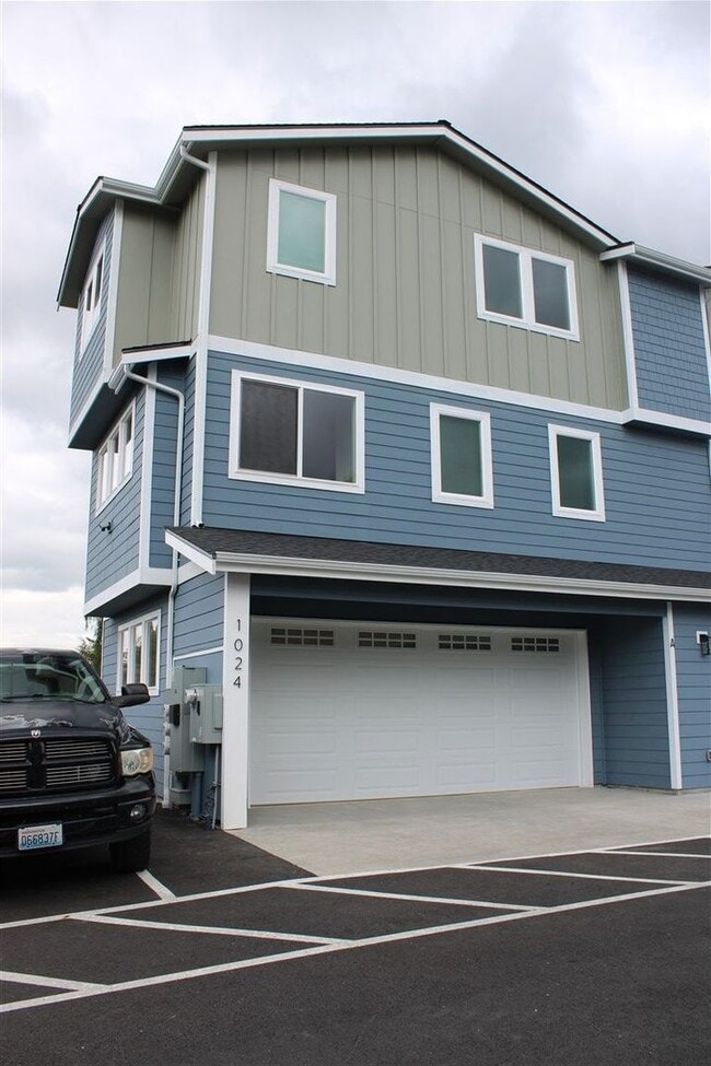 property at 1024 N 8th St