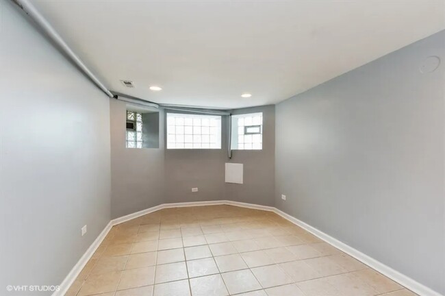 6610 S Rhodes Ave, Unit G in Chicago, IL - Foto de edificio - Building Photo