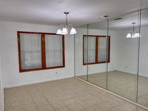 2396 Menlo Ave in Clovis, CA - Building Photo - Building Photo