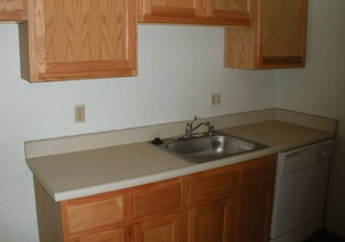 2657 McGregor Dr in Rancho Cordova, CA - Building Photo - Building Photo