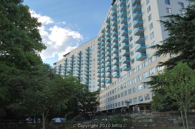 property at 10201 Grosvenor Pl