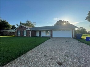 8908 Stoney Hedge Dr in Fort Smith, AR - Building Photo - Building Photo