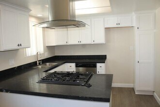 2116 Via Robles in Oceanside, CA - Building Photo - Building Photo