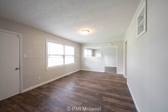 126 Lewis Dr in Mooresville, IN - Building Photo - Building Photo