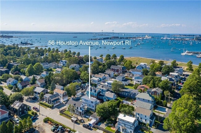 56 Houston Ave in Newport, RI - Building Photo - Building Photo