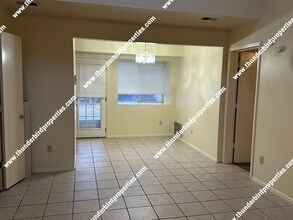 6604 Flynn Ave NW in Albuquerque, NM - Building Photo - Building Photo