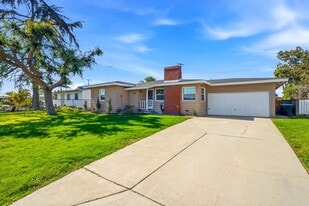 12601 Loraleen St in Garden Grove, CA - Building Photo