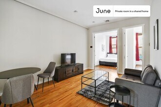 Room in Shared 4 bed/1.5 bath home, Unit C in Brooklyn, NY - Foto de edificio - Building Photo