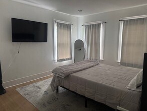 1629 Bonnie Brae St in Houston, TX - Building Photo - Building Photo