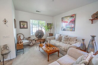 13016 Angeles Trail Way in Los Angeles, CA - Building Photo - Building Photo